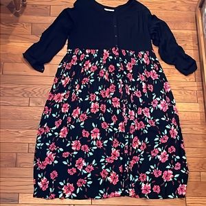 NWT Woman Within black top with floral skirt 18W